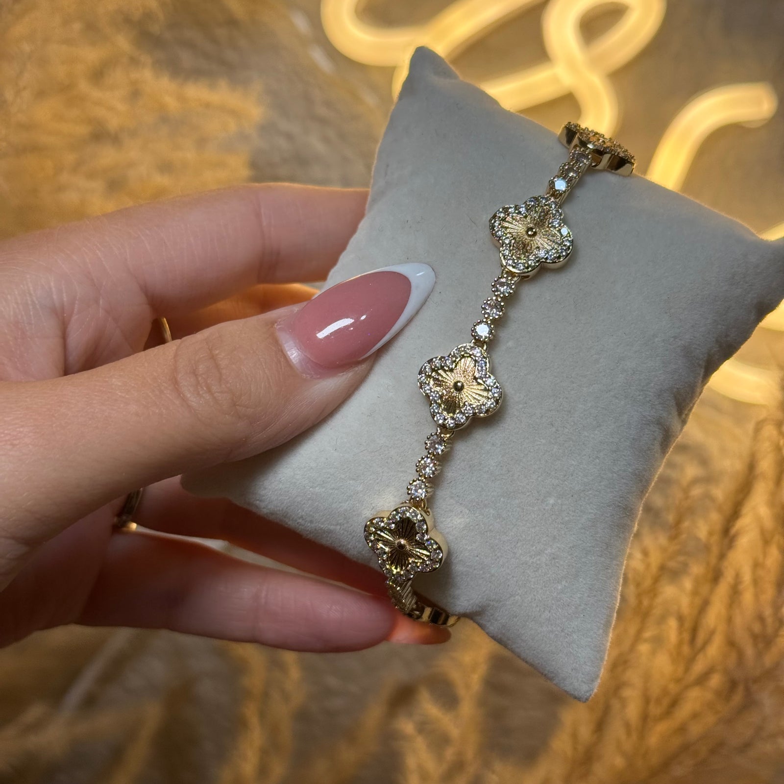 Gold Clover X CZ Diamond Band 71/2”