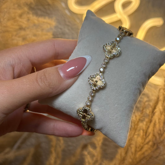 Gold Clover X CZ Diamond Band 71/2”