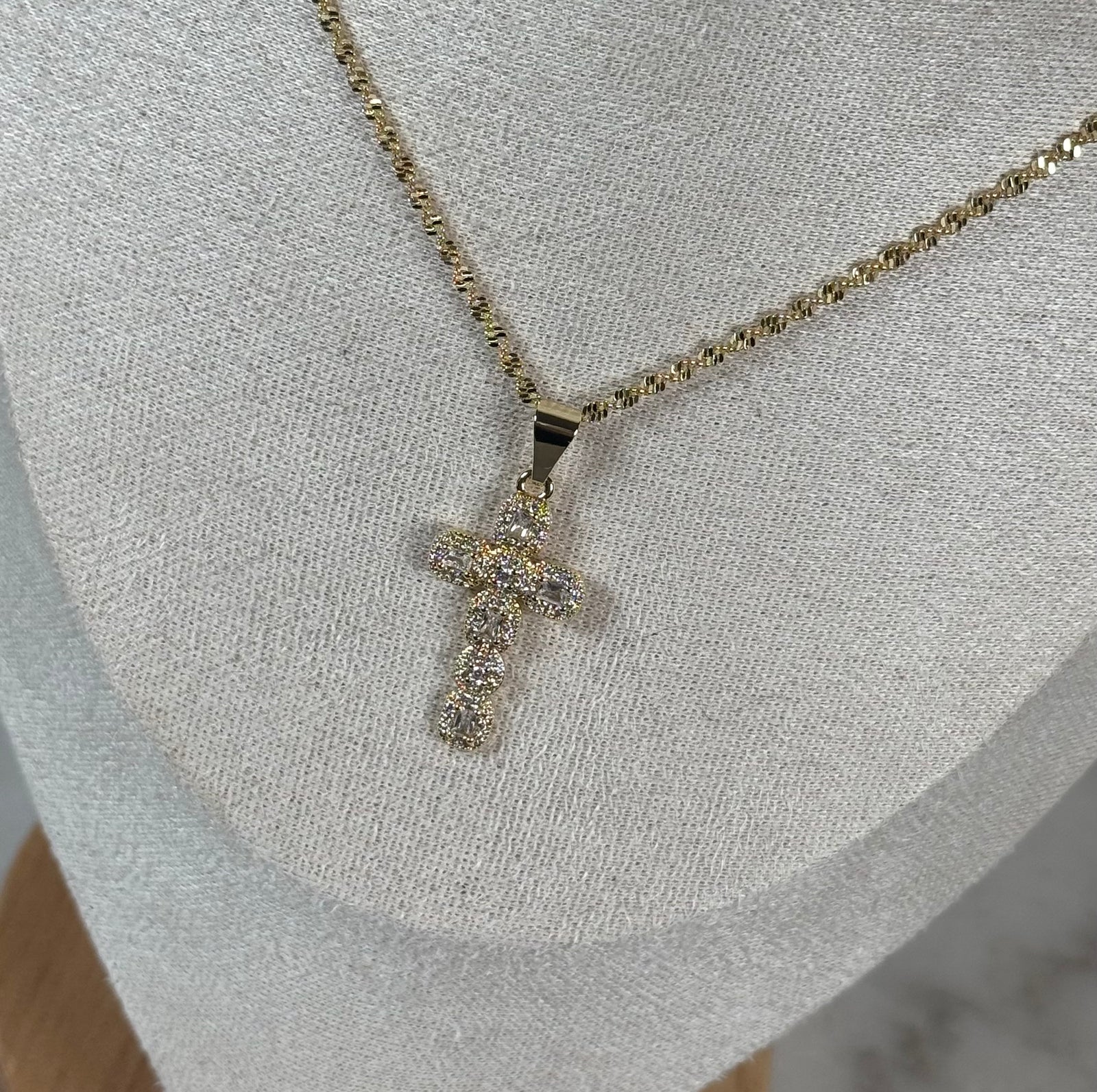 CZ Diamond out cross & 20” chain