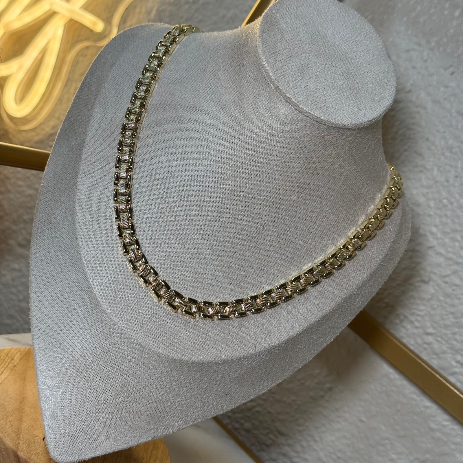 Rollie Necklace 18”