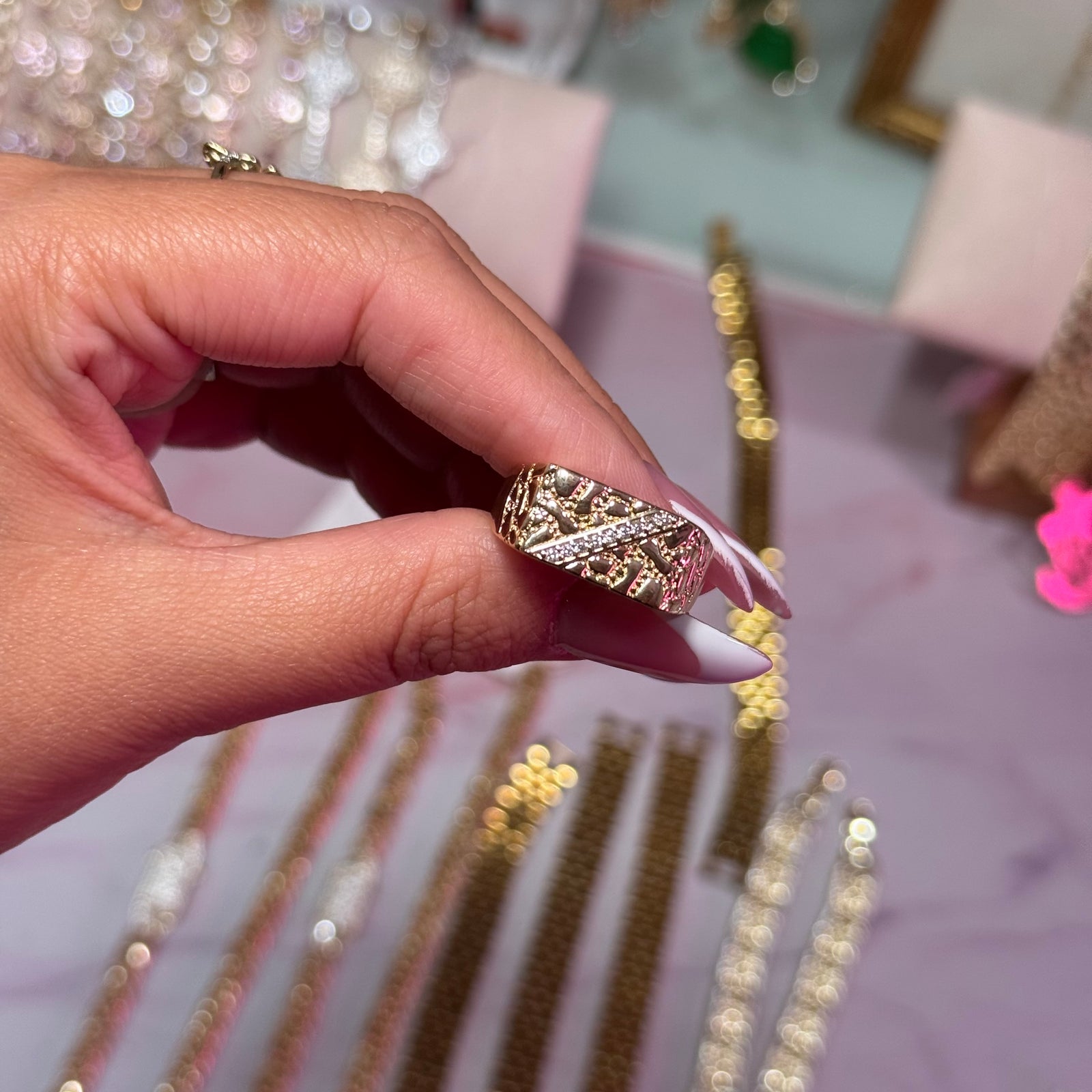 Nugget Ring Diamond strip