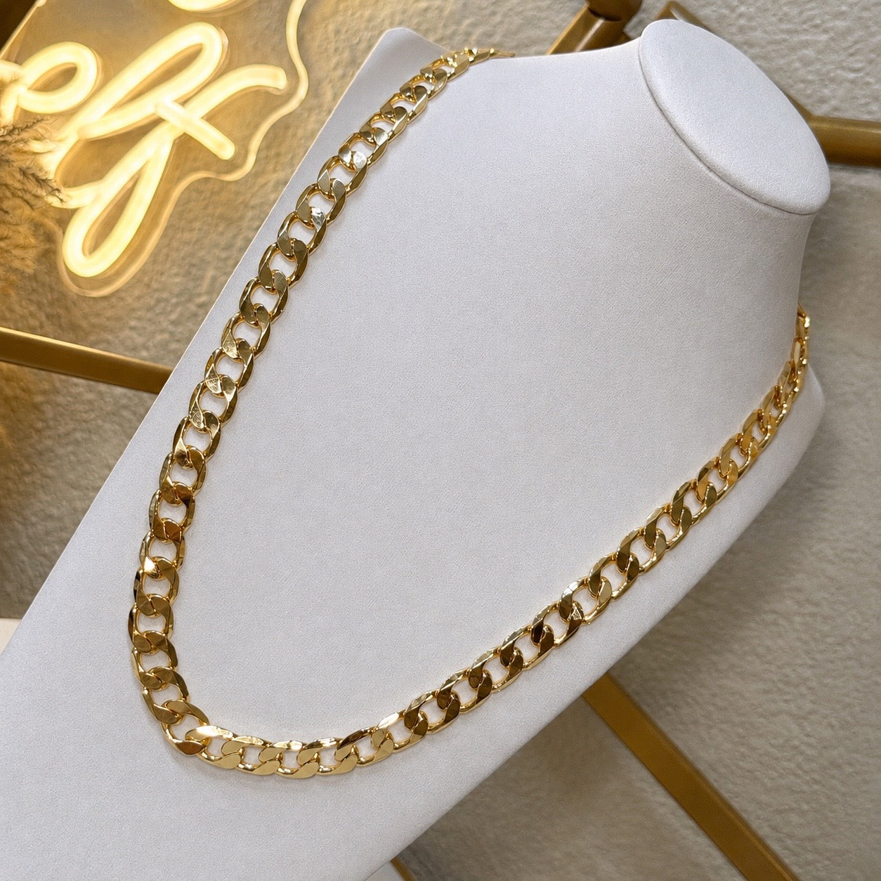 Thick Cuban Chain 24”