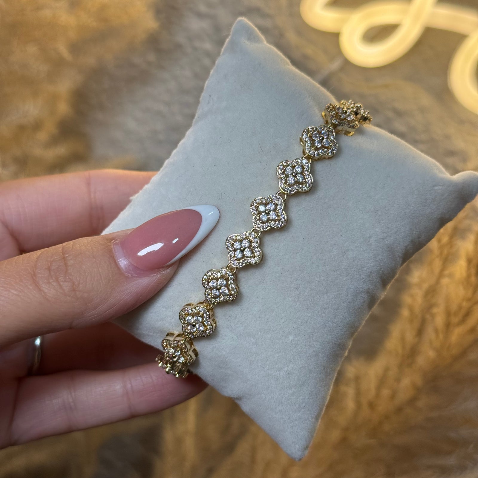 Clover bracelet x extender 6 1/2”-7 1/2”￼