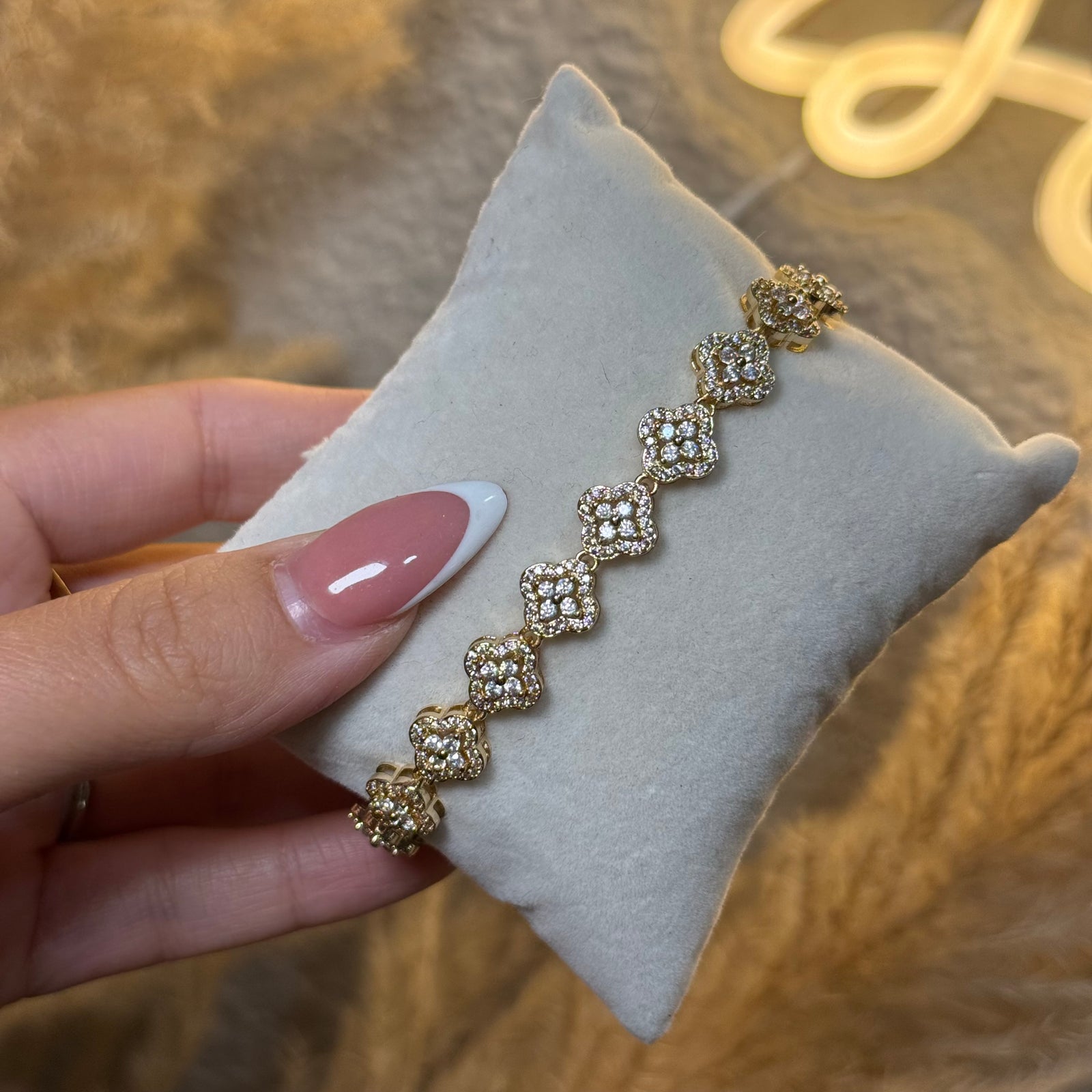 Clover bracelet x extender 6 1/2”-7 1/2”￼