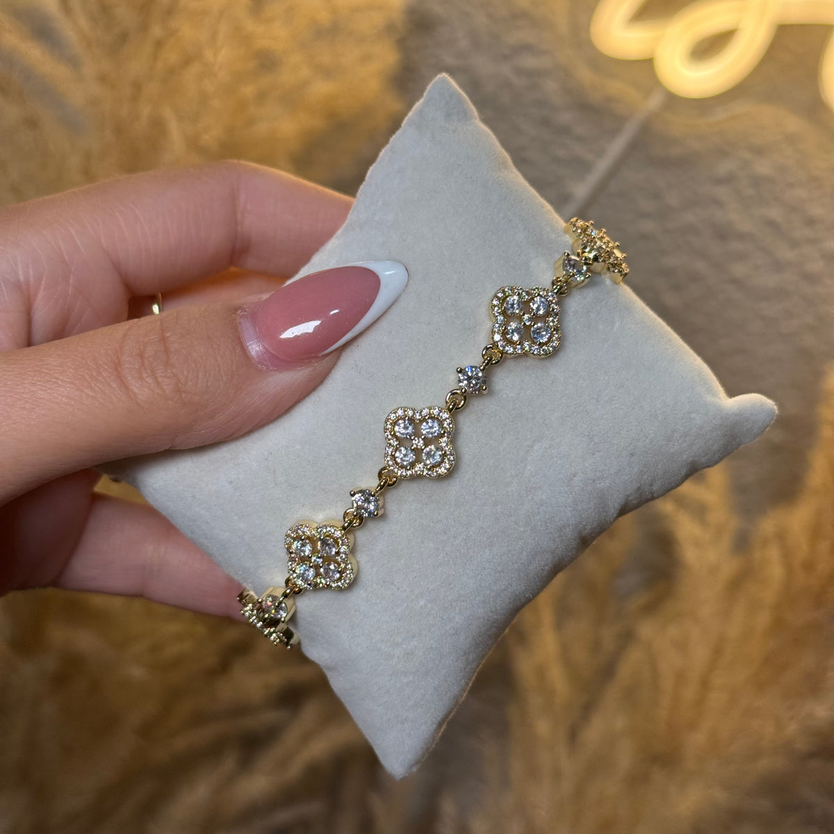 Diamond Clover bracelet 71/2”