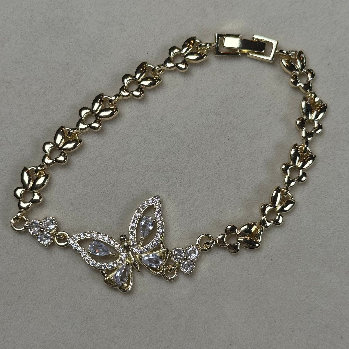 Butterfly Bracelet (white)