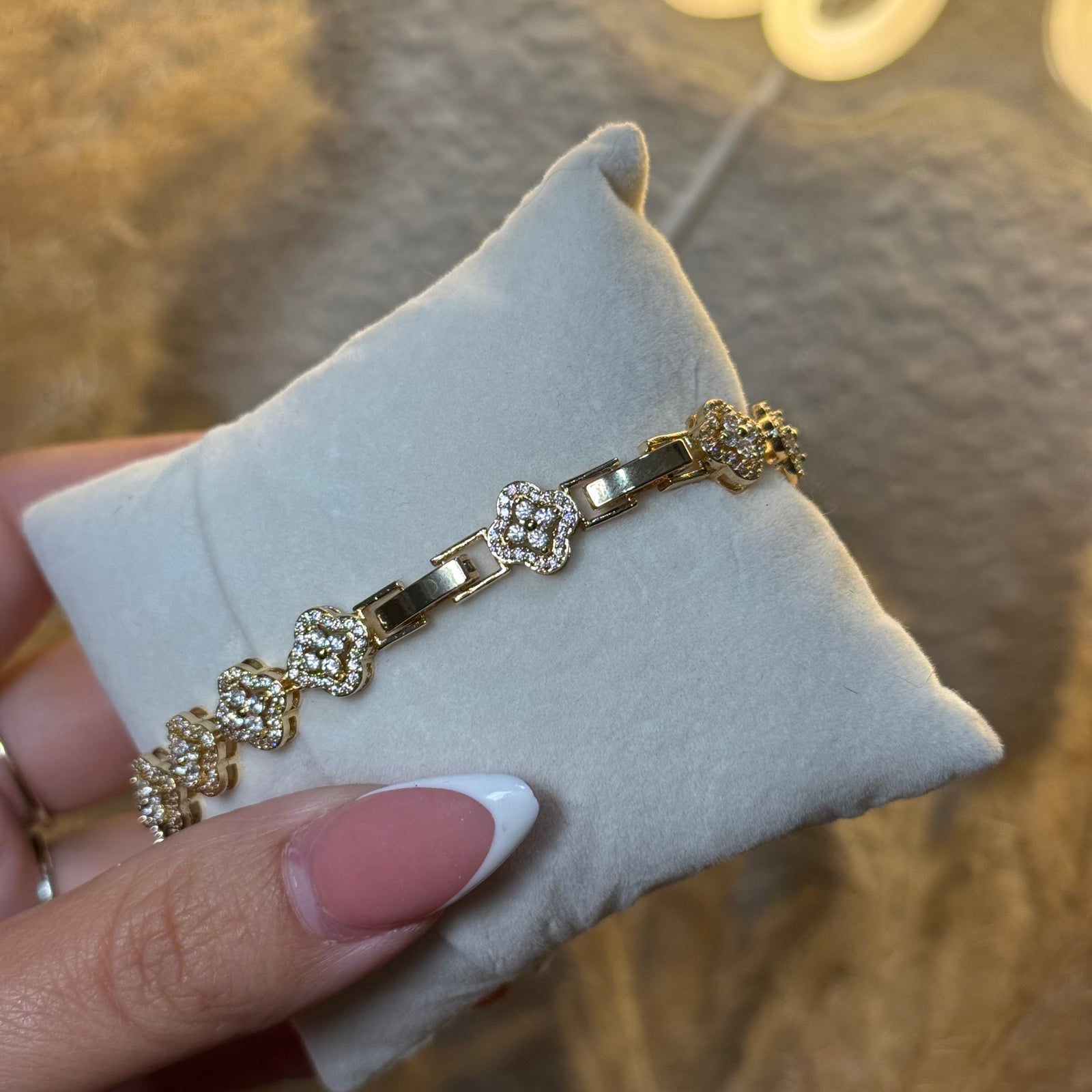 Clover bracelet x extender 6 1/2”-7 1/2”￼
