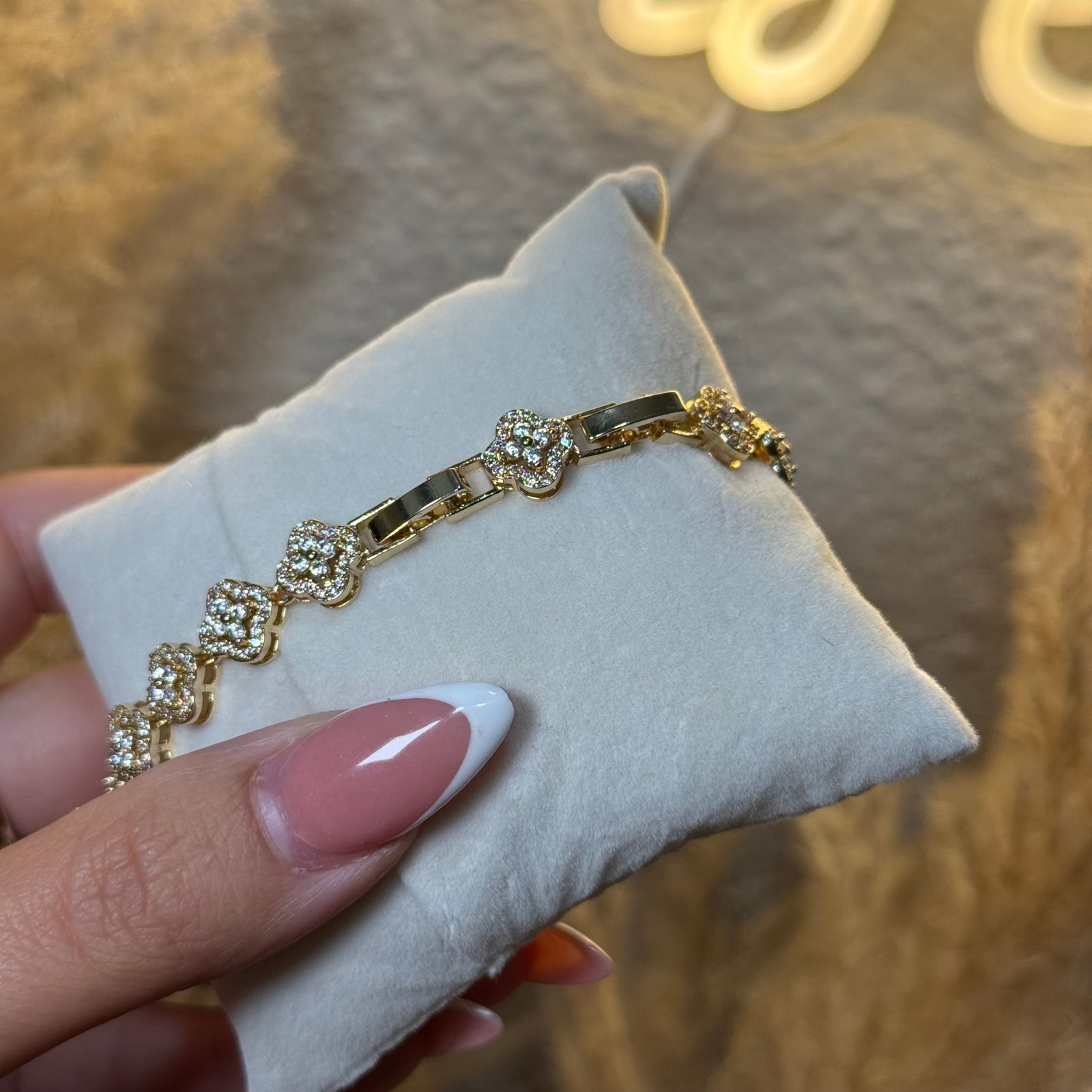 Clover bracelet x extender 6 1/2”-7 1/2”￼