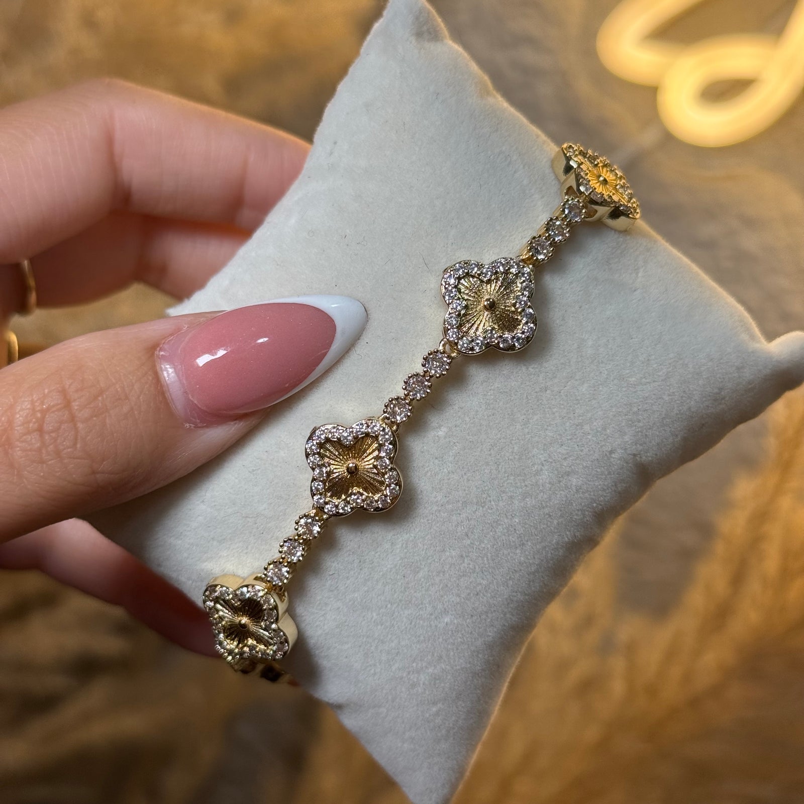 Gold Clover X CZ Diamond Band 71/2”