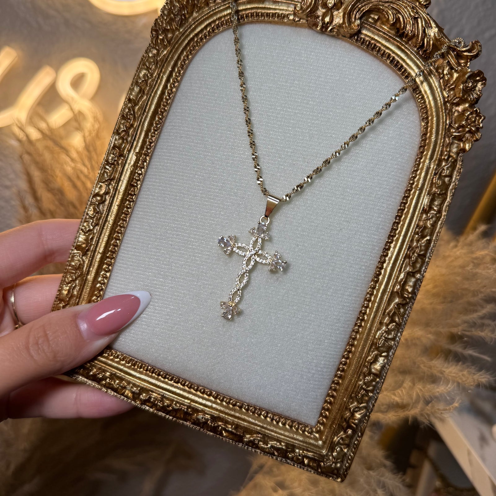 Cross with 20” chain
