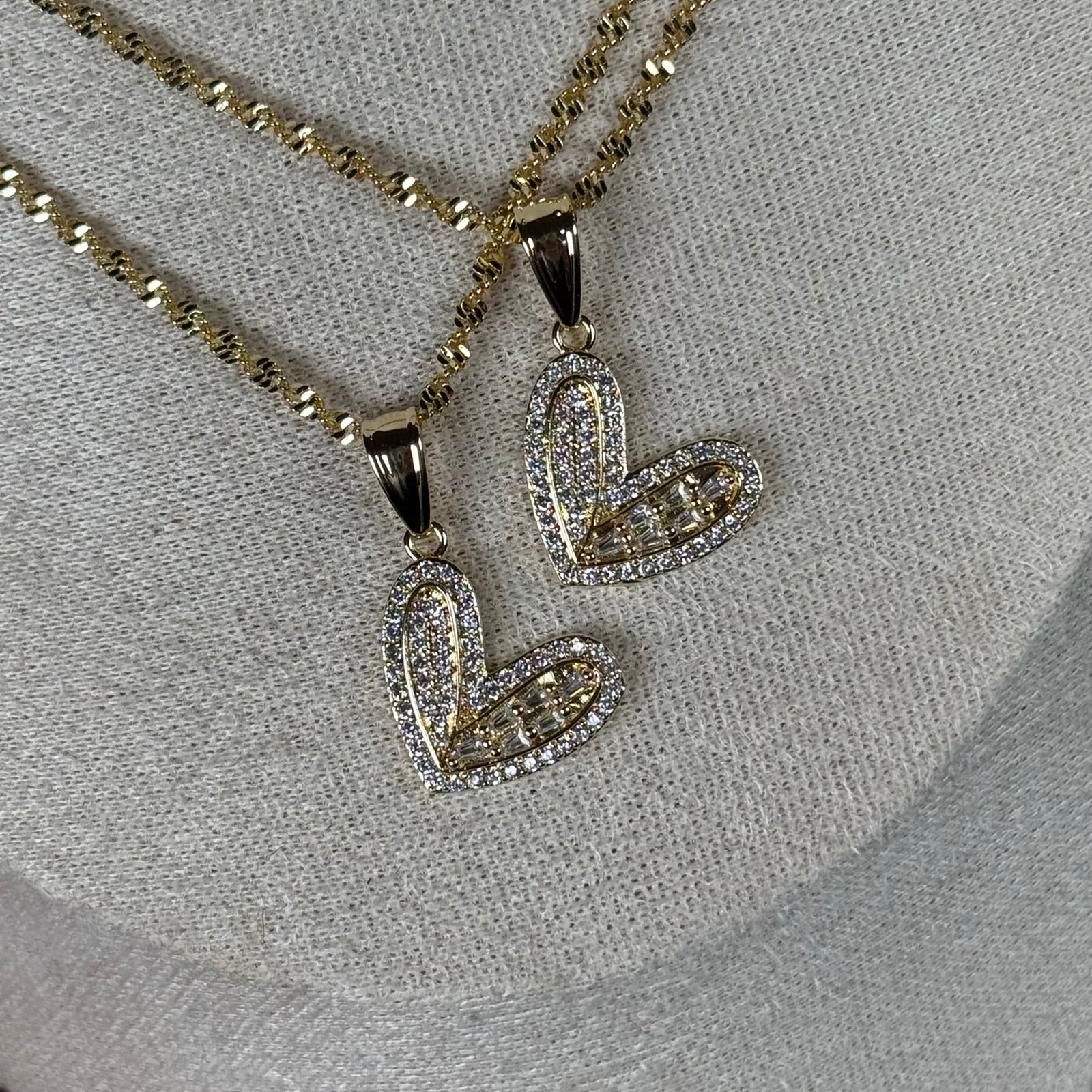 Bling heart with 18” chain, CZ diamonds