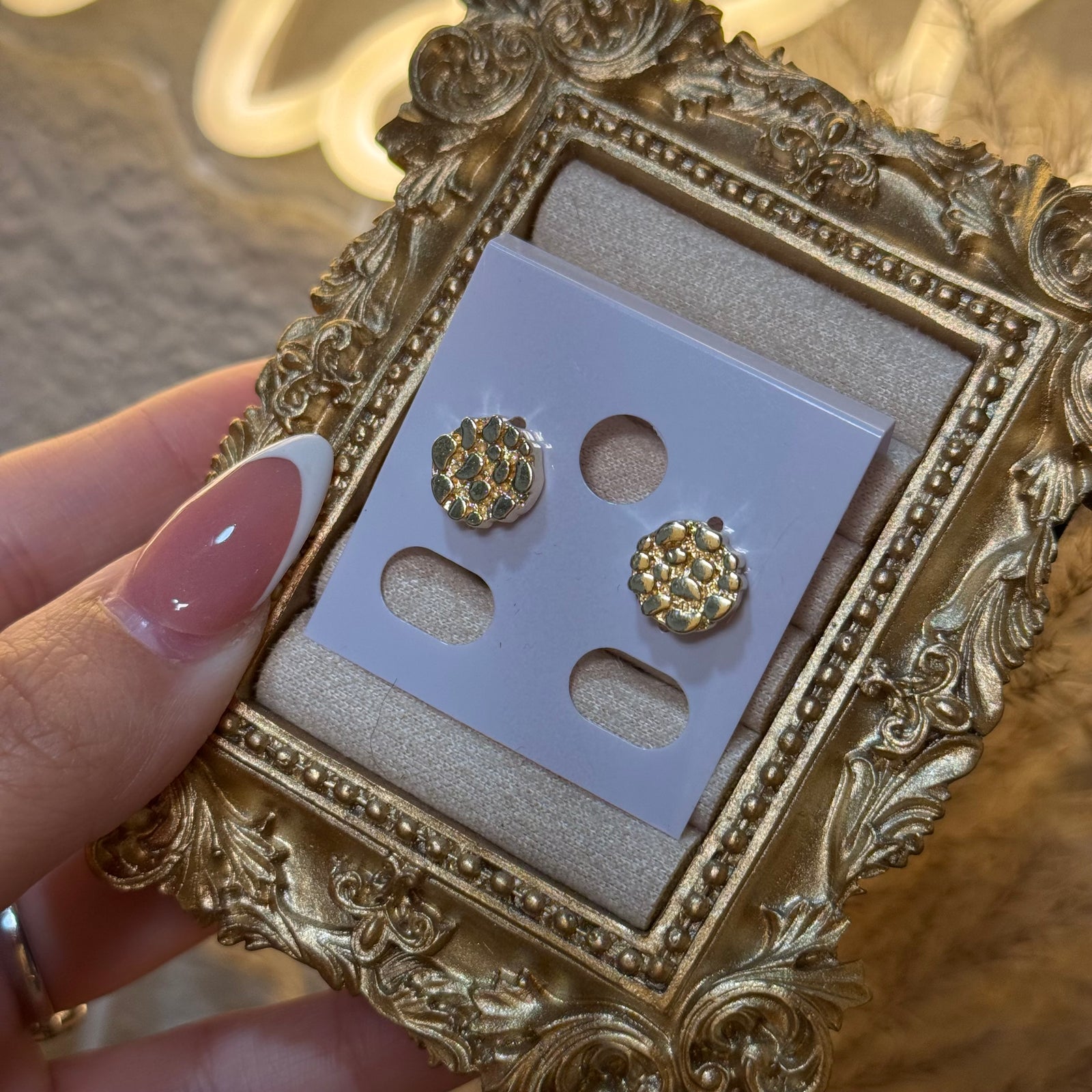 Round nugget earrings style 12