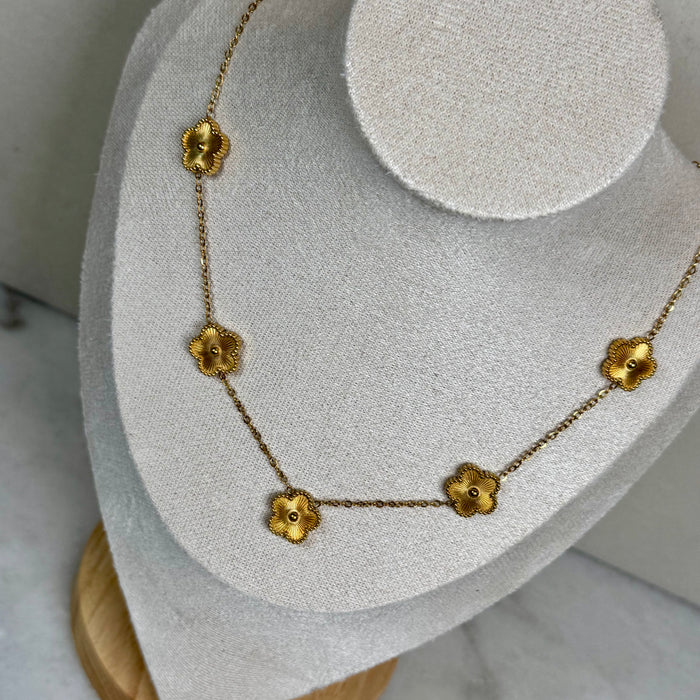 Clover/flower Necklace