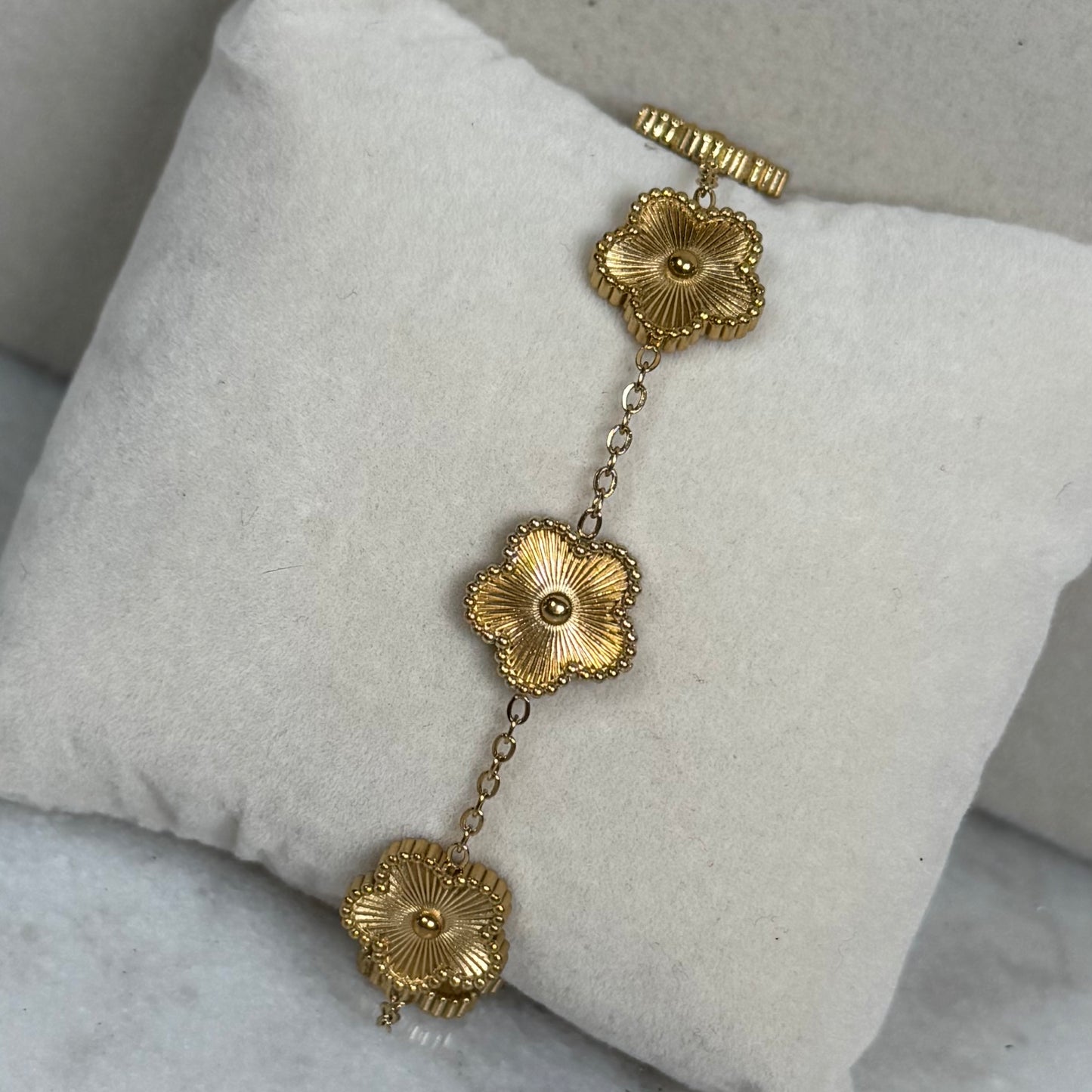 Clover/flower bracelet