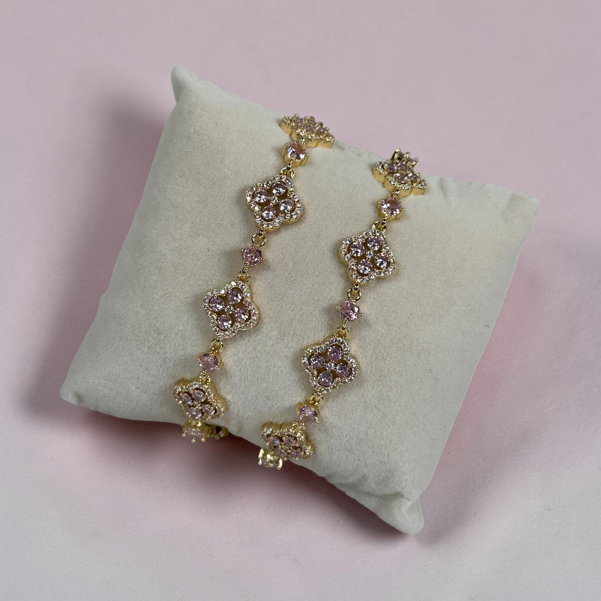 Diamond Clover bracelet 71/2”